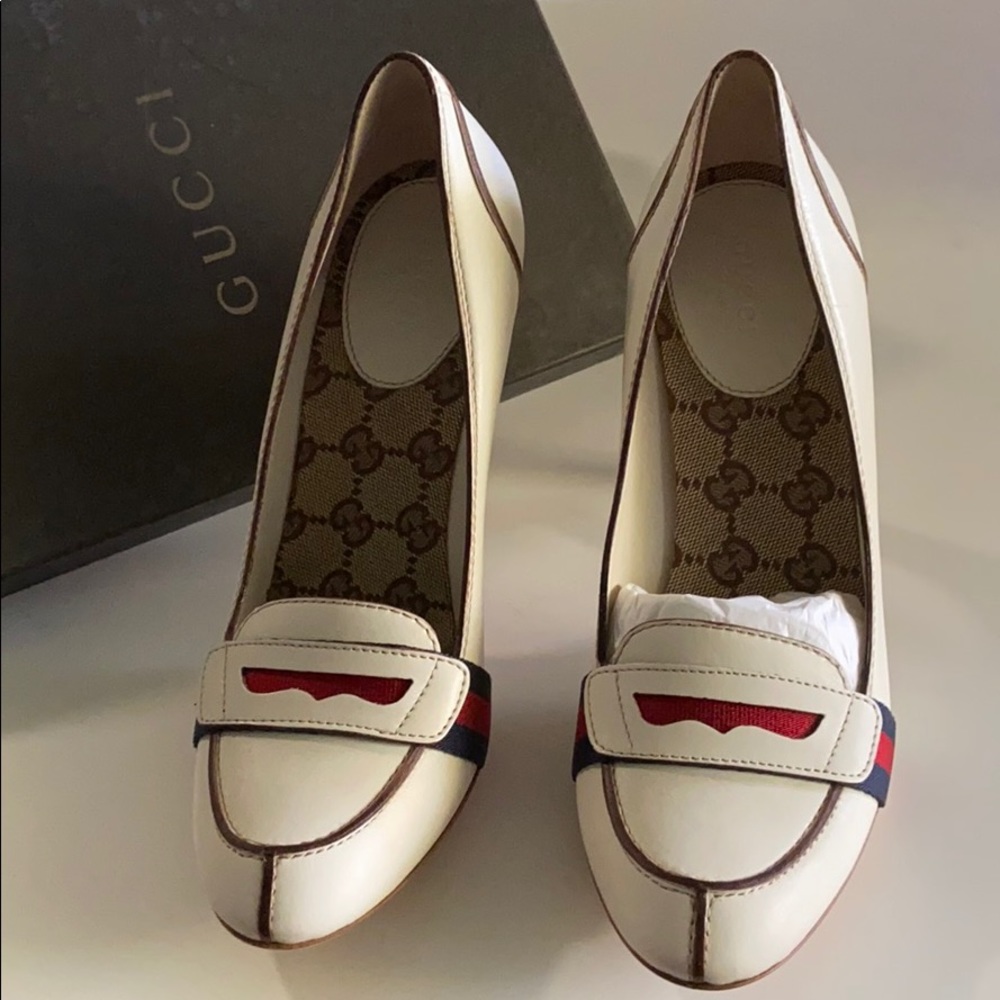 Authentic Gucci white shoes